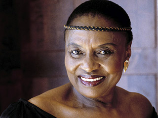 Miriam Makeba, chanteuse sud-africaine engagée contre l'Apartheid