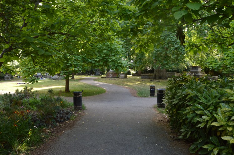 1day1station-kings-cross-Saint Georges-Garden (1)