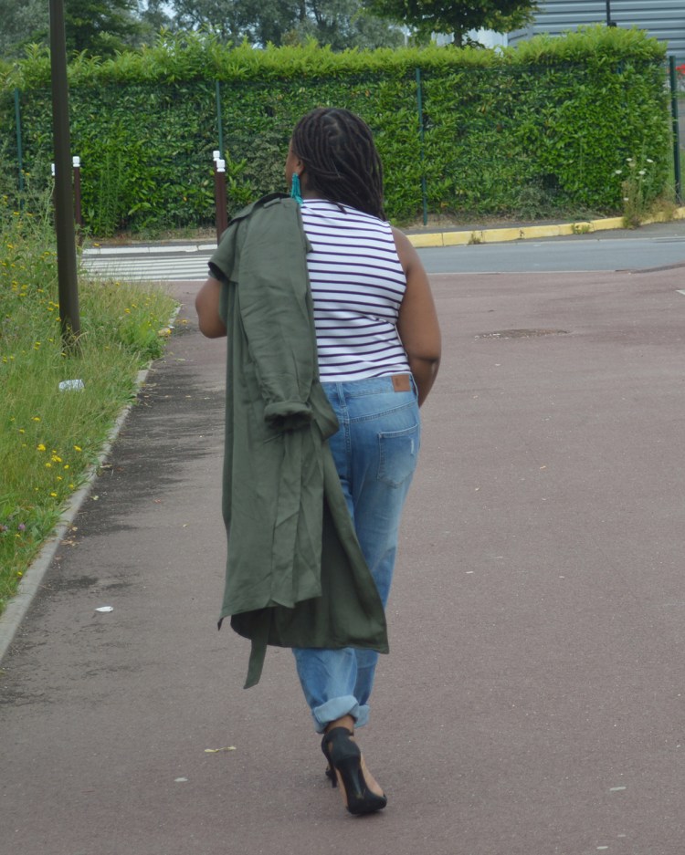 BeingMissflo-trenchcoat-and-girlfriend-jeans (16)